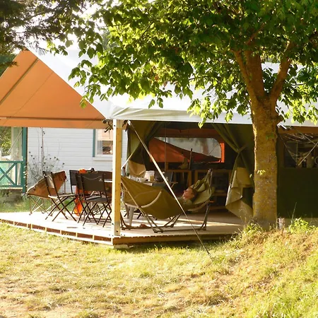 Flower Camping La Pibola Camon  Exterior photo