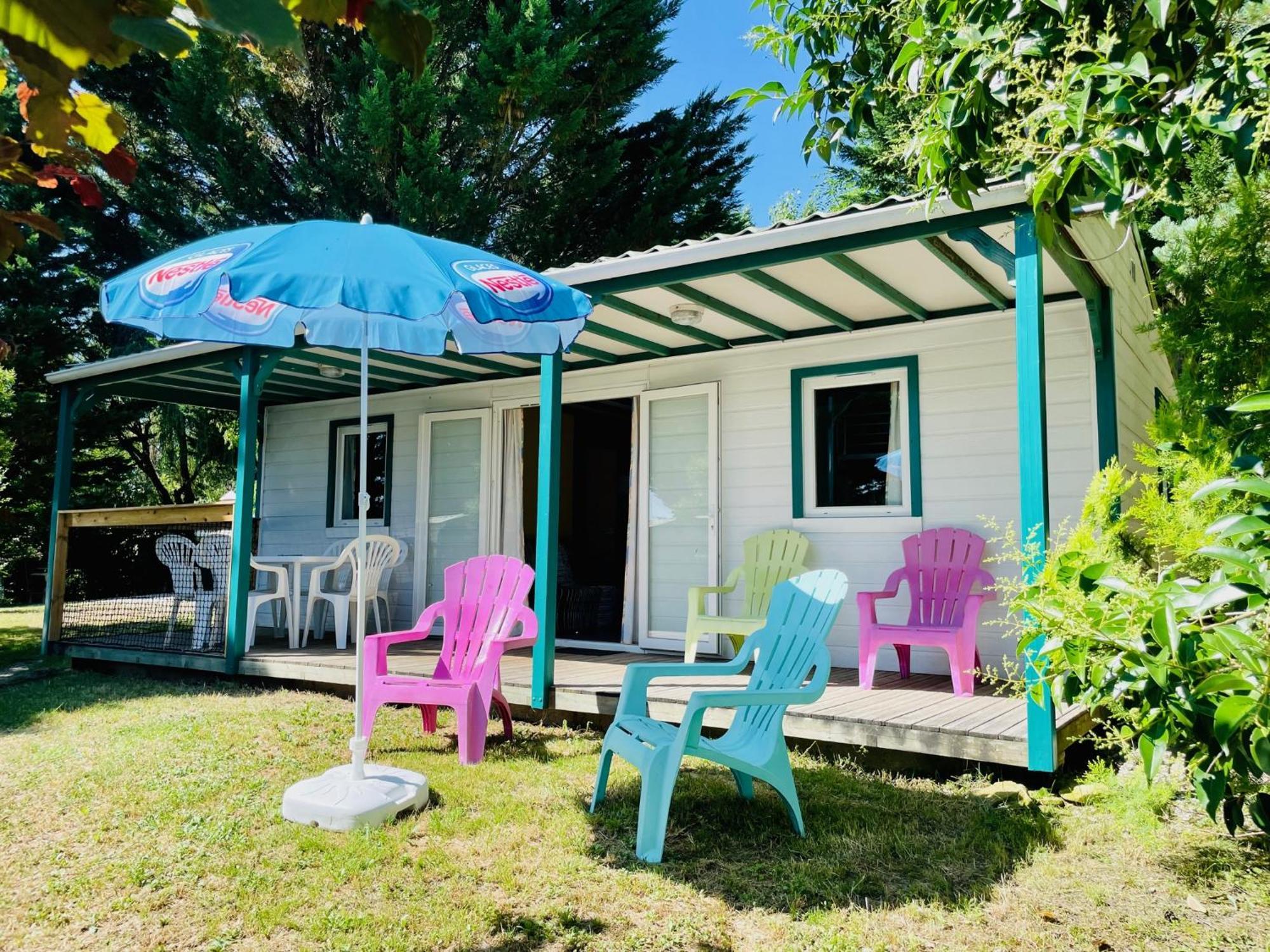 Campsite Flower La Pibola Camon (Languedoc-Roussillon)